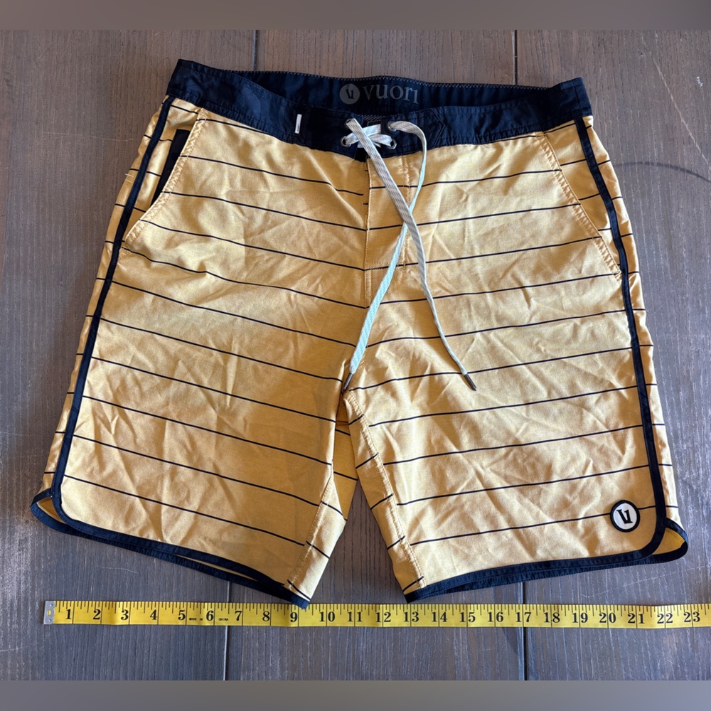 Vuori Men's Athletic Shorts in Yellow and Black